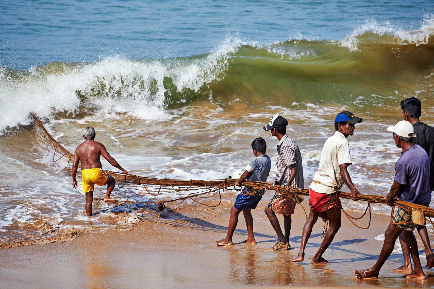 Fishermen-Beruwala-Sri-Lanka-web