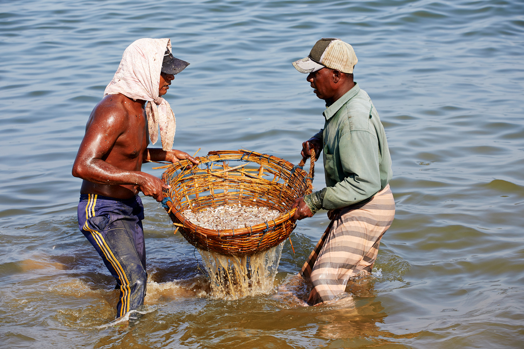 Negombo-Fish-Market-Sri-Lanka-web-3