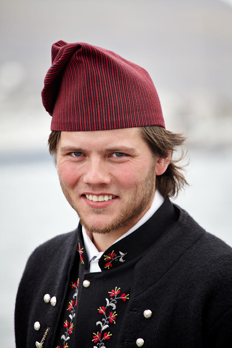 Portrait of Ari Samson