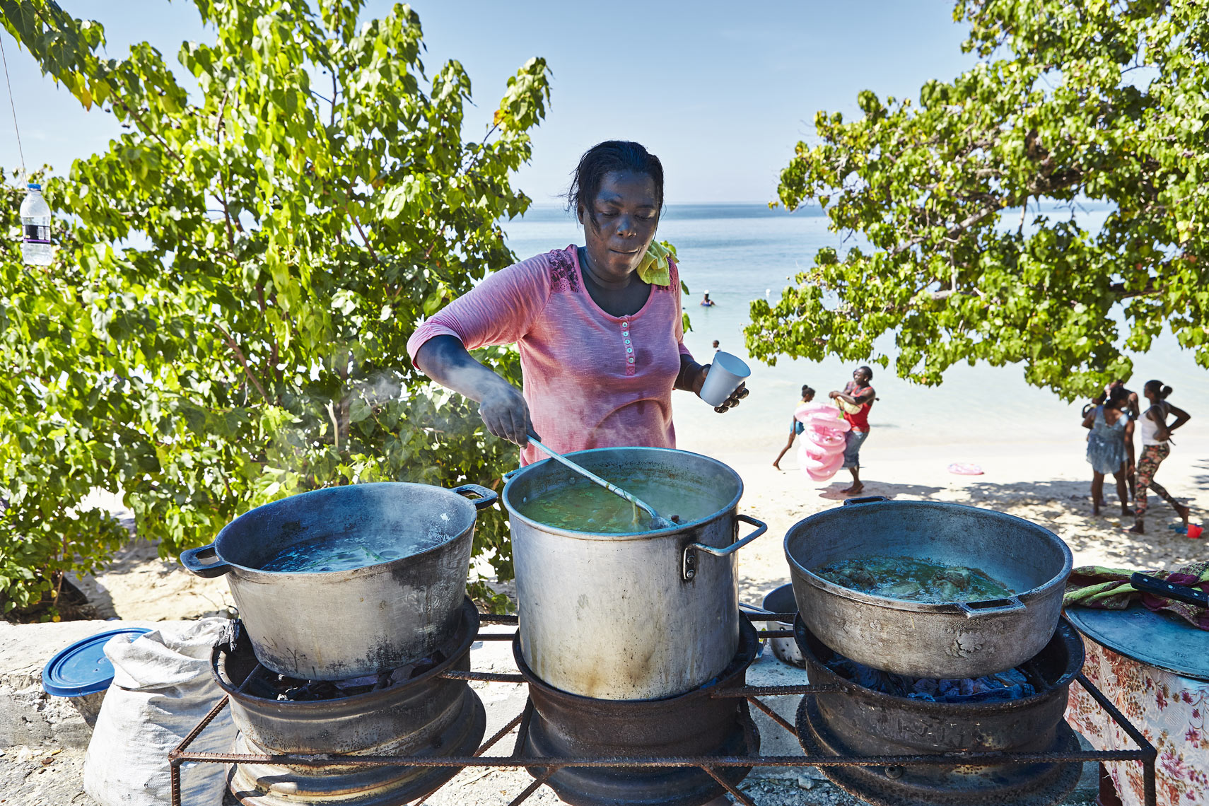 Street-food-at-the-beach_St-Elizabeth_2